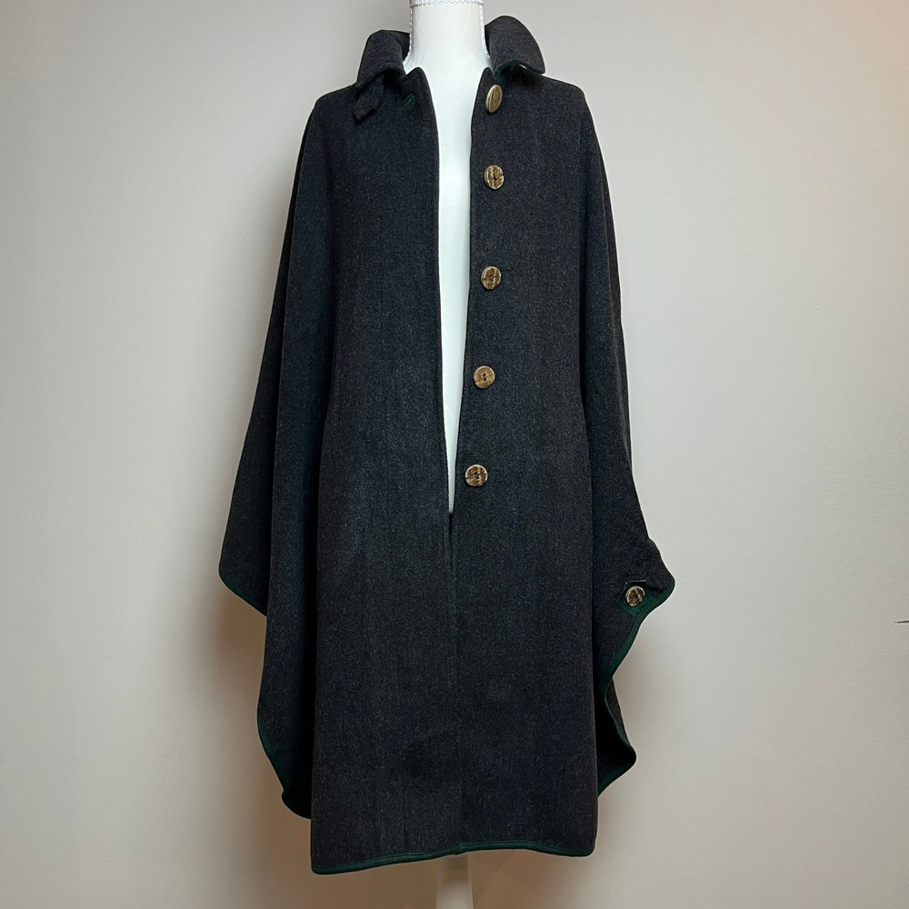 Vintage H. Moser Mode aus Salzburg Wool Loden Cape Charcoal Grey Green Trim 36